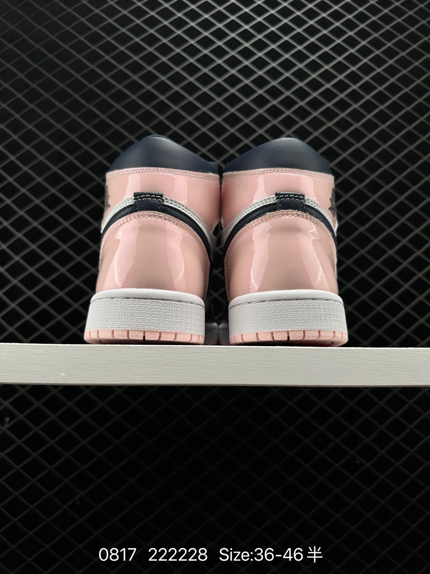 NIKE AIR JORDAN 1 MID AJ1